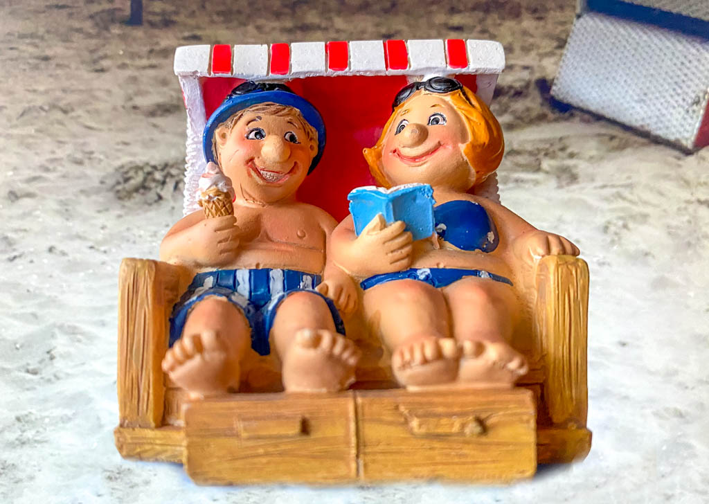 National Bikini Day - Tag des Bikinis in den USA. Kuriose Feiertage - 5. Juli © 2021 Dietmar Giese National Bikini Day - Tag des Bikinis in den USA. Kuriose Feiertage - 5. Juli © 2021 Dietmar Giese