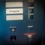 Talk In An Elevator Day - Unterhalte-Dich-im-Fahrstuhl-Tag in den USA. Kuriose Feiertage - letzter Freitag im Juli © 2019 Sven Giese