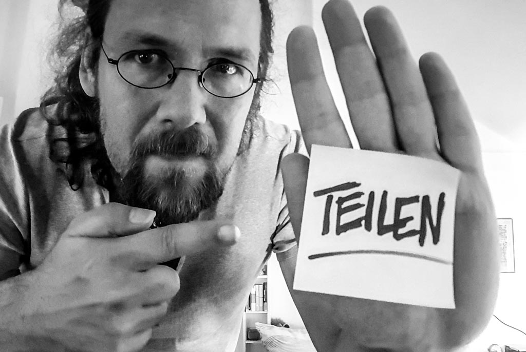 National Give Something Away Day - Tag des Teilens in den USA. Kuriose Feiertage - 15. Juli © 2016 Sven Giese National Give Something Away Day - Tag des Teilens in den USA. Kuriose Feiertage - 15. Juli © 2016 Sven Giese