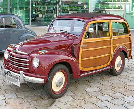 National Woodie Wagon Day - Tag des Woodie-Kombiwagens. Kuriose Feiertage - dritter Samstag im Juli © 2020 Sven Giese